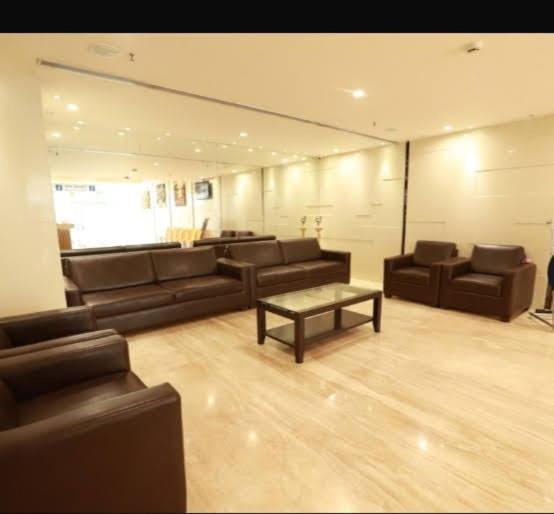 Hotel-S-Park Khammam 외부 사진